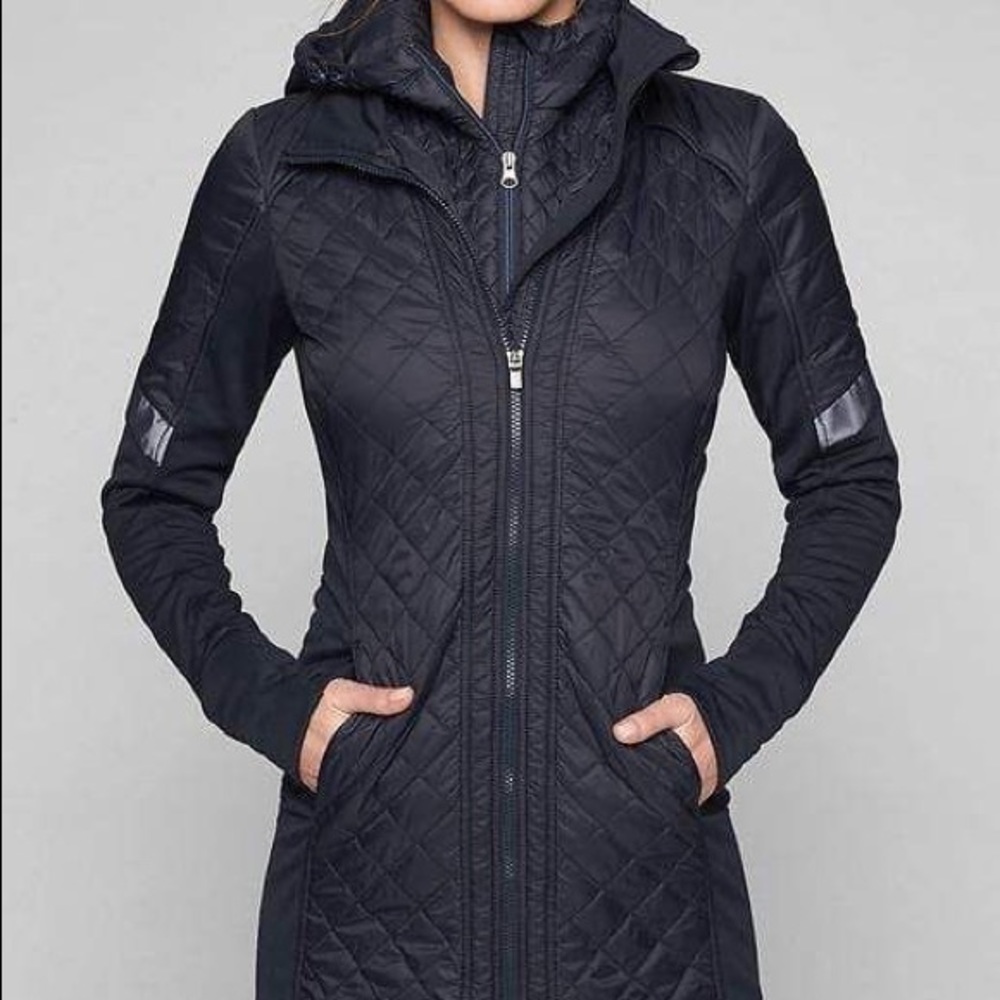 Navy Athleta Rock Springs CYA